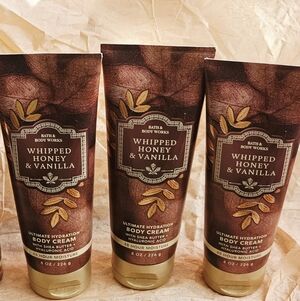 Bath & Body Works Whipped Honey & Vanilla Hydration Set